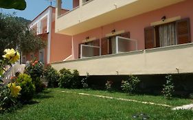 Roza's Home&Studios